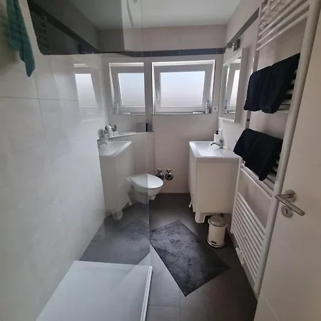 Διαμέρισμα ~ferienwohnung / Hd~ Sandhausen